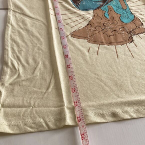 Super Cute Howdy T-shirt - Picture 8 of 8